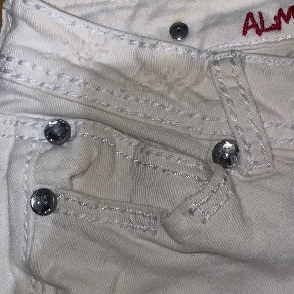 Almost Famous White Distressed Skinny Jeans - Picture 4 of 6